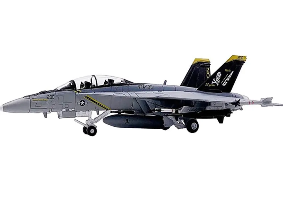 Boeing F/A-18F Super Hornet Fighter Aircraft "VFA-103 Jolly Rogers, 75th Anniversary" (2018) United States Navy 1/100 Diecast Model Airplane