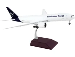 Boeing 777F Commercial Aircraft Lufthansa Cargo White with Blue Tail Gemini 200 Series 1/200 Diecast Model Airplane GeminiJets G2DLH1143