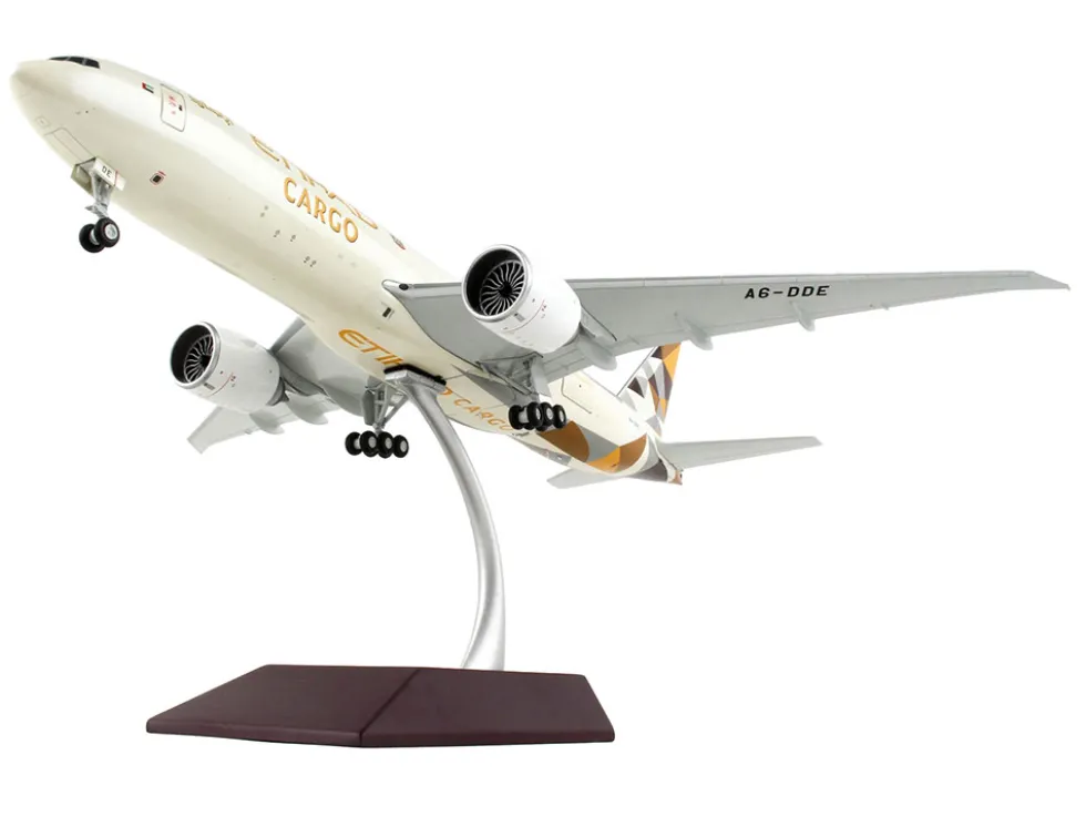 Boeing 777F Commercial Aircraft Etihad Airways Cargo Beige with Tail Graphics Gemini 200 Interactive Series 1/200 Diecast Model Airplane GeminiJets G2ETD955