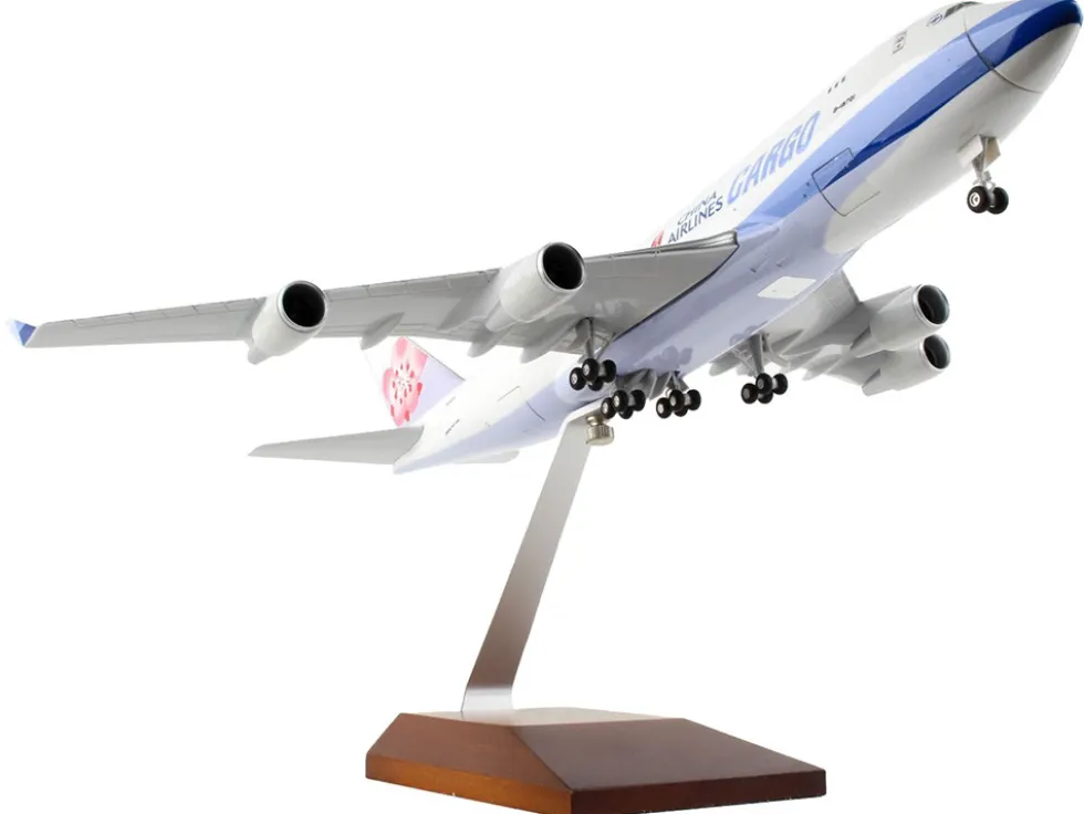 Boeing 747-400F Commercial Aircraft with Landing Gear "China Airlines Cargo" (B-18701) White with Purple Stripes (Snap-Fit) 1/200 Plastic Model by Skymarks