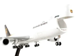 Boeing 747 400F Commercial Aircraft with Landing Gear UPS Worldwide Services N572UP White and Brown Snap Fit 1/200 Plastic Model Skymarks SKR1113
