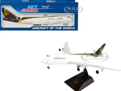 Boeing 747 400F Commercial Aircraft with Landing Gear UPS Worldwide Services N572UP White and Brown Snap Fit 1/200 Plastic Model Skymarks SKR1113