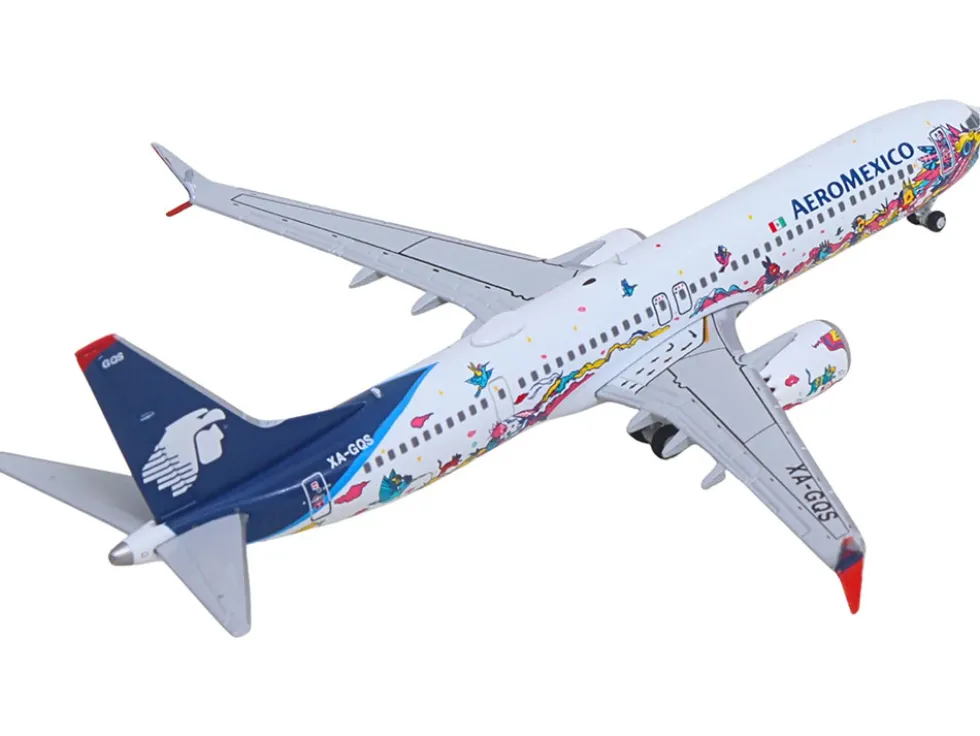 Boeing 737 MAX 9 Commercial Aircraft "Aeromexico - Kukulcan" (XA-GQS) White with Graphics and Blue Tail 1/400 Diecast Model Airplane by GeminiJets