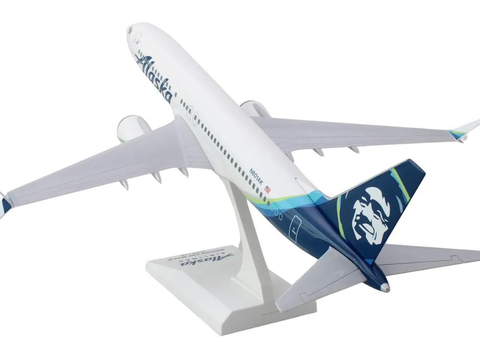 Boeing 737 MAX 8 Commercial Aircraft "Alaska Airlines" (N801AK) White with Blue Tail (Snap-Fit) 1/130 Plastic Model by Skymarks