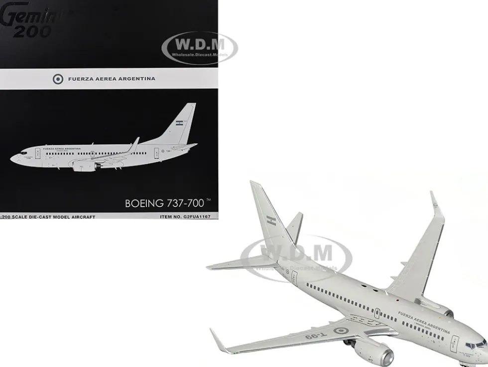 Boeing 737-700 Transport Aircraft "Fuerza Aerea Argentina (Air Force)" (T-99) Gray "Gemini 200" Series 1/200 Diecast Model Airplane by GeminiJets