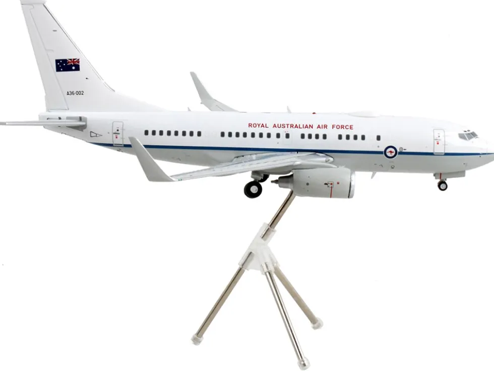 Boeing 737 700 Transport Aircraft Royal Australian Air Force A36-002 White and Gray Gemini 200 Series 1/200 Diecast Model Airplane GeminiJets G2RAA1223