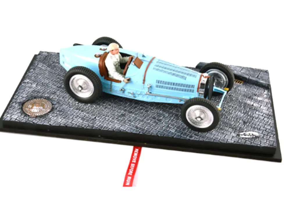 1934 Bugatti T59 Road Version Light Blue Driver Etorre Bugatti Jean Bugatti Figures 1/18 Models Le Mans Miniatures FLM18001MLB