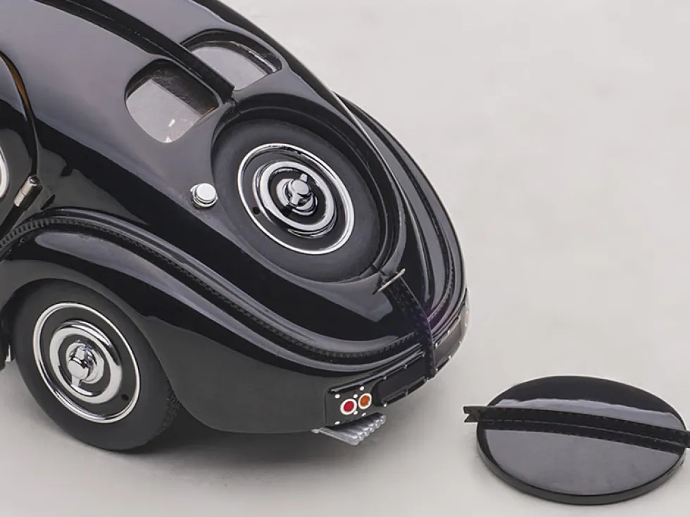 1938 Bugatti Type 57SC Atlantic Disc Wheels Black 1/43 Diecast Model Car Autoart 50946