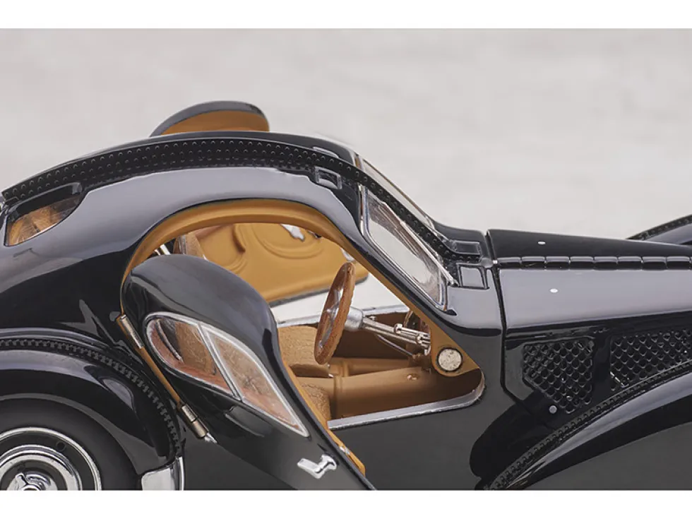 1938 Bugatti Type 57SC Atlantic Disc Wheels Black 1/43 Diecast Model Car Autoart 50946