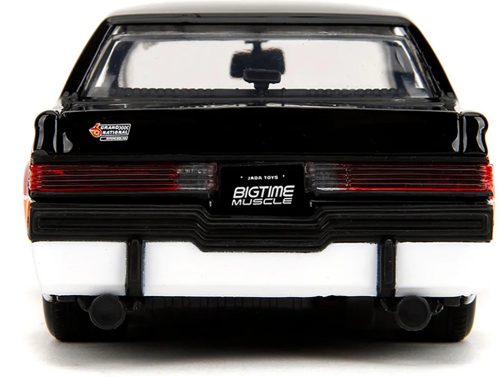 1987 Buick Grand National #7 "Buick Racing" Black and White with Stripes "Bigtime Muscle" Series 1/24 Diecast Model Car by Jada
