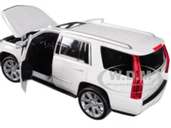 2017 Cadillac Escalade Sunroof White 1/24 1/27 Diecast Model Car Welly 24084