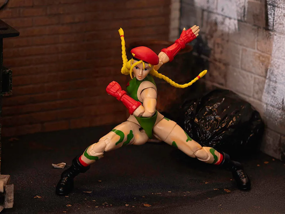 Cammy 6" Moveable Figure with Accessories and Alternate Head and Hands "Ultra Street Fighter II: The Final Challengers" (2017) Video Game Model by Jada