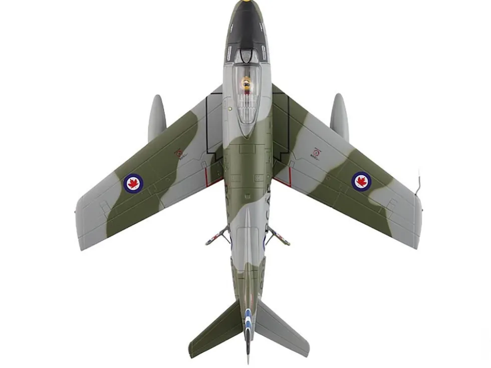 Canadair Sabre Mk.6 Fighter Aircraft "23622, 430 Squadron" (1950s) Royal Canadian Air Force "Air Power Series" 1/72 Diecast Model by Hobby Master