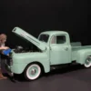 Car Girl in Tee Kylie Figurine for 1/18 Scale Models American Diorama 38238