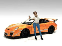Car Meet 1 Figurine I 1/24 Scale Models American Diorama 76377