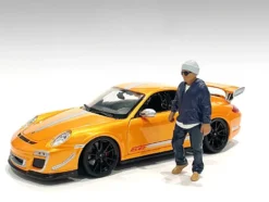 Car Meet 1 Figurine IV 1/18 Scale Models American Diorama 76280