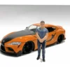 Car Meet 3 Figurine 4 1/24 Scale Models American Diorama 76429