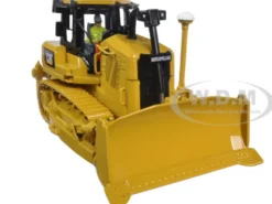CAT Caterpillar D7E Track Type Tractor With Electric Drive with Operator 1/50 Diecast Model Diecast Masters 85224