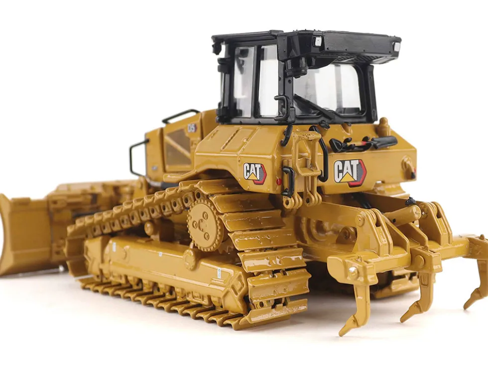 CAT Caterpillar D5 LGP Track-Type Dozer Yellow "High Line" Series 1/50 Diecast Model by Diecast Masters