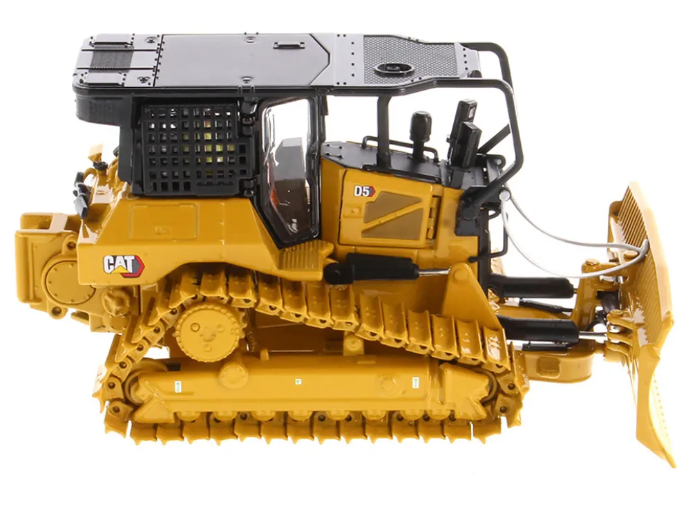 CAT Caterpillar D5 LGP Track Type Tractor Fire Dozer Yellow Operator High Line Series 1/50 Diecast Model Diecast Masters 85952