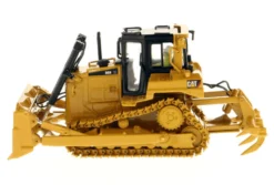 CAT Caterpillar D6R Track Type Tractor Core Classics Series with Operator 1/50 Diecast Model Diecast Masters 85910 C