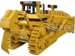 CAT Caterpillar D11R Track Type Tractor with operator 1/50 Diecast Model Diecast Masters 85025 C