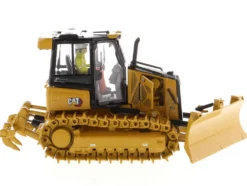 CAT Caterpillar D3 Track Type Dozer Operator High Line Series 1/50 Diecast Model Diecast Masters 85673