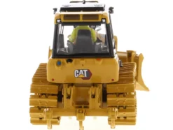 CAT Caterpillar D3 Track Type Dozer Operator High Line Series 1/50 Diecast Model Diecast Masters 85673