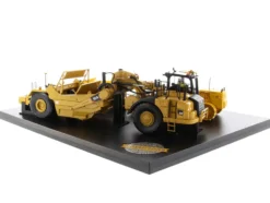 CAT Caterpillar 621K Tractor Scraper CAT Caterpillar D7 Track-Type Tractor No. 70 Scraper Set Evolution Series 1/50 Diecast Models Diecast Masters 85563