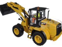 CAT Caterpillar 910K Wheel Loader High Line Series with Operator 1/32 Diecast Model Diecast Masters 85294