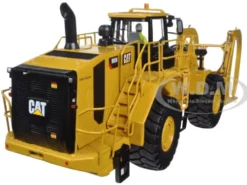 CAT Caterpillar 988K Wheel Loader with Grapple with Operator 1/50 Diecast Model Diecast Masters 85917