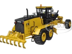 CAT Caterpillar 24M Motor Grader with Operator Core Classics Series 1/50 Diecast Model Diecast Masters 85264 C