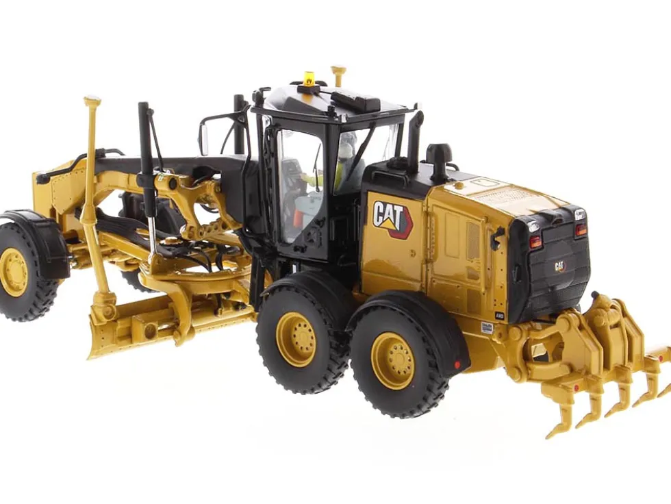 CAT Caterpillar 150 Motor Grader Operator High Line Series 1/50 Diecast Model Diecast Masters 85667