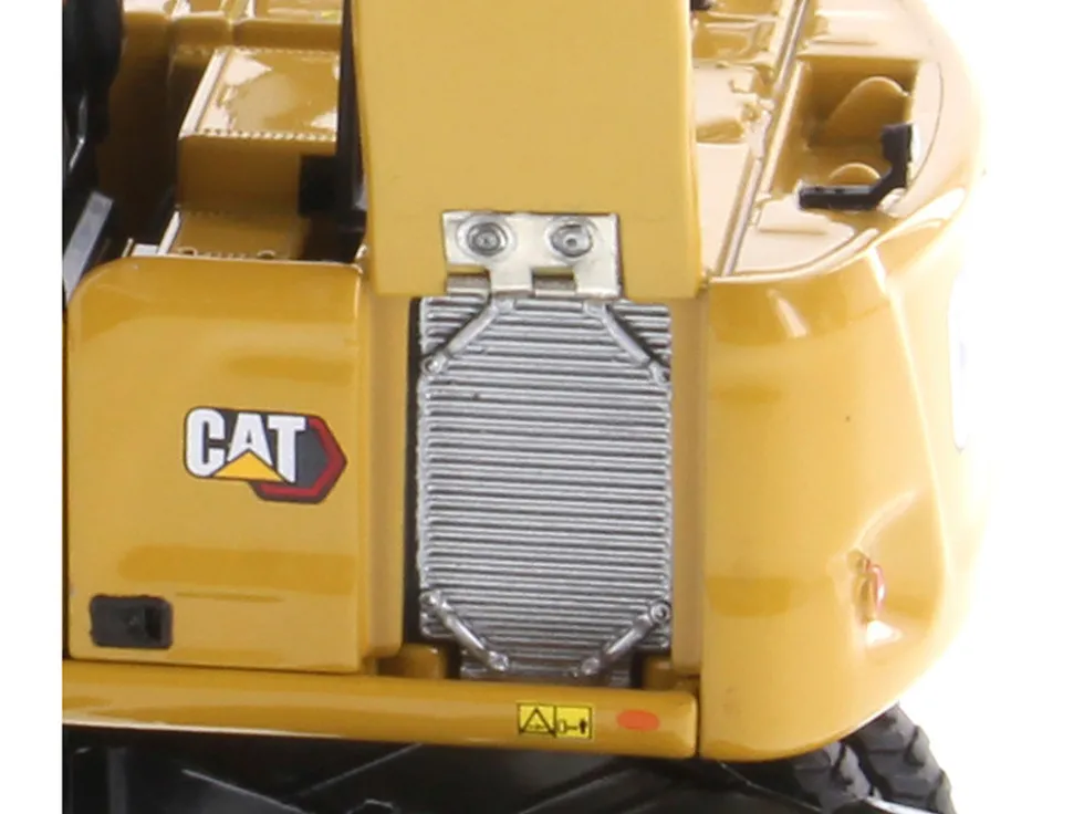 CAT Caterpillar M318 Wheeled Excavator Yellow Operator High Line Series 1/50 Diecast Model Diecast Masters 85956