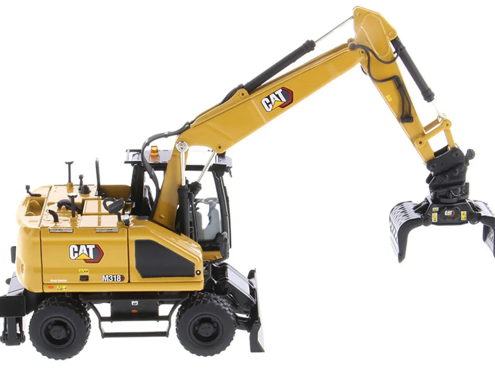 CAT Caterpillar M318 Wheeled Excavator Yellow Operator High Line Series 1/50 Diecast Model Diecast Masters 85956