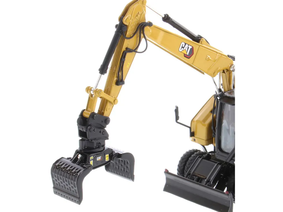 CAT Caterpillar M318 Wheeled Excavator Yellow Operator High Line Series 1/50 Diecast Model Diecast Masters 85956