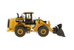 CAT Caterpillar 950M Wheel Loader with Operator High Line Series 1/50 Diecast Model Diecast Masters 85914
