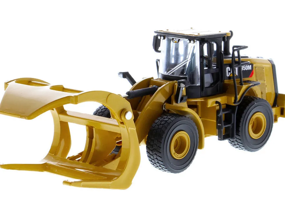 CAT Caterpillar 950M Wheel Loader Bucket Log Fork Two Log Poles Play & Collect! 1/64 Diecast Model Diecast Masters 85635