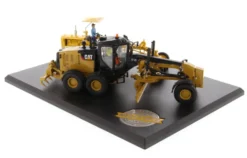 Cat Caterpillar No 12 Motor Grader Circa 1939-1959 Cat Caterpillar 12M3 Motor Grader Current Operators Evolution Series Set 2 pieces 1/50 Diecast Models Diecast Masters 85560
