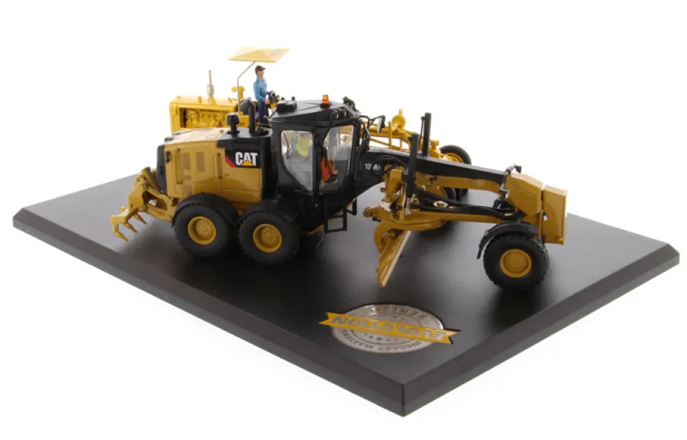 Cat Caterpillar No 12 Motor Grader Circa 1939-1959 Cat Caterpillar 12M3 Motor Grader Current Operators Evolution Series Set 2 pieces 1/50 Diecast Models Diecast Masters 85560