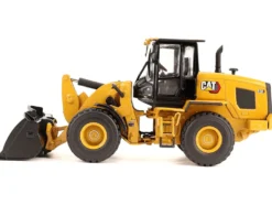 CAT Caterpillar 930 Wheel Loader with Operator Yellow 