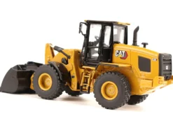 CAT Caterpillar 930 Wheel Loader with Operator Yellow 