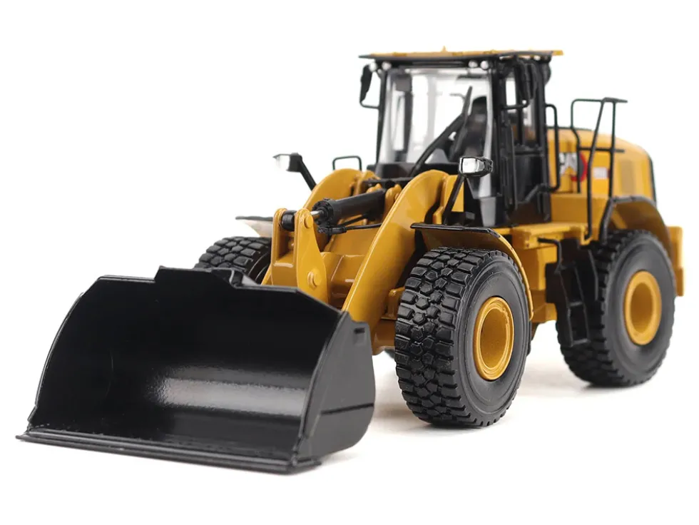 CAT Caterpillar 950 Wheel Loader Yellow "High Line" Series 1/50 Diecast Model by Diecast Masters