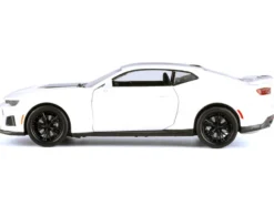 2017 Chevrolet Camaro ZL1 White 1/24 Diecast Model Car by Motormax