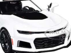 2017 Chevrolet Camaro ZL1 White 1/24 Diecast Model Car by Motormax