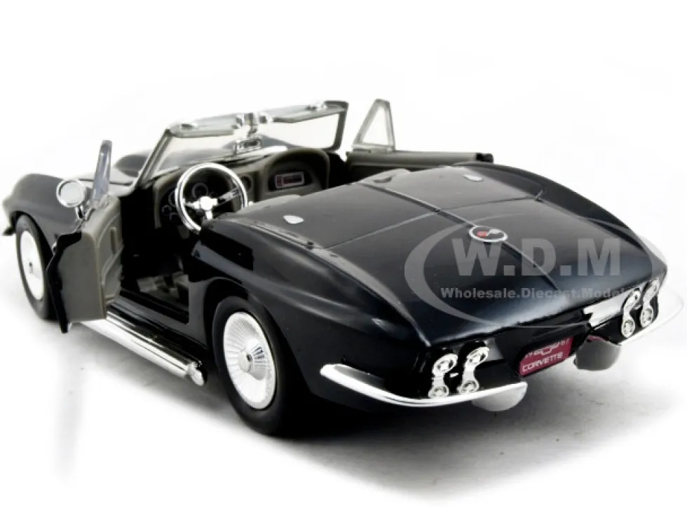 1967 Chevrolet Corvette Black Convertible 1/24 Diecast Car Model Motormax 73224