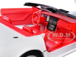1986 Chevrolet Corvette C4 Convertible White with Red Interior 