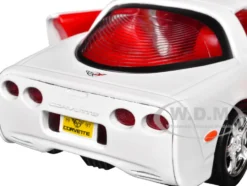 1997 Chevrolet Corvette C5 Coupe White with Red Interior 