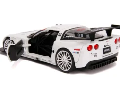 2005 Chevrolet Corvette C6-R #3 Olivier Beretta Oliver Gavin Compuware White Bigtime Muscle 1/24 Diecast Model Car Jada 31651