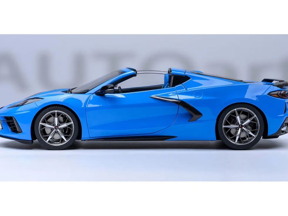 2020 Chevrolet Corvette C8 Stingray Rapid Blue 1/18 Model Car by Autoart